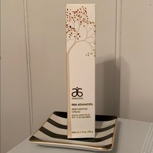 Arbonne RE9 Advanced Restorative Cream SPF 15